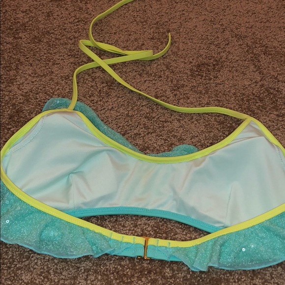 Swim suit top - Picture 2 of 3